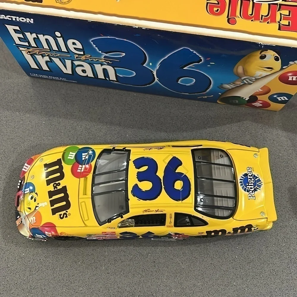 NASCAR - Ernie Irvan #36 M&M Countdown to Millennium 1999 1:24